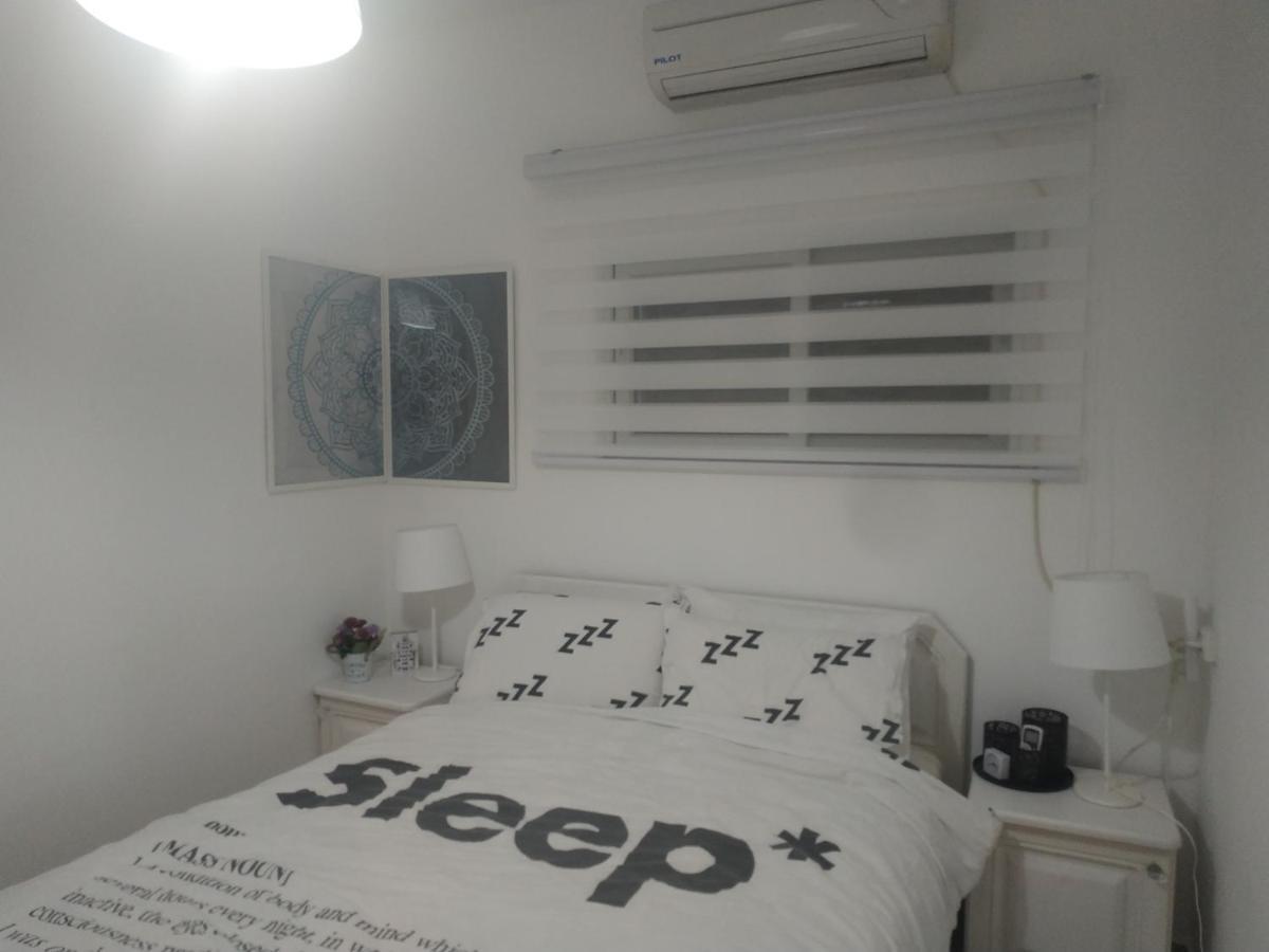 Akhva Accommodation Unit-אחווה יחידת אירוח 아라드 외부 사진