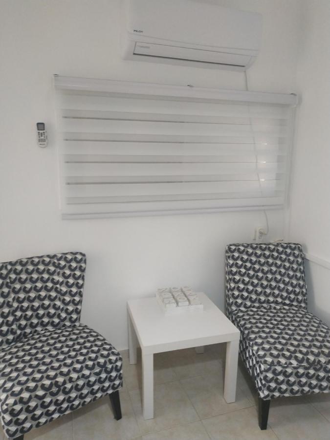 Akhva Accommodation Unit-אחווה יחידת אירוח 아라드 외부 사진