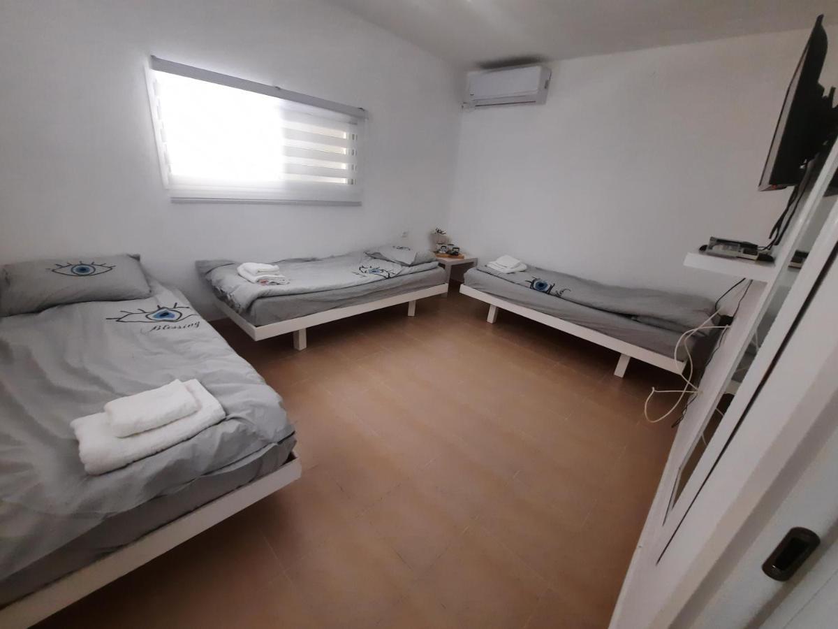 Akhva Accommodation Unit-אחווה יחידת אירוח 아라드 외부 사진